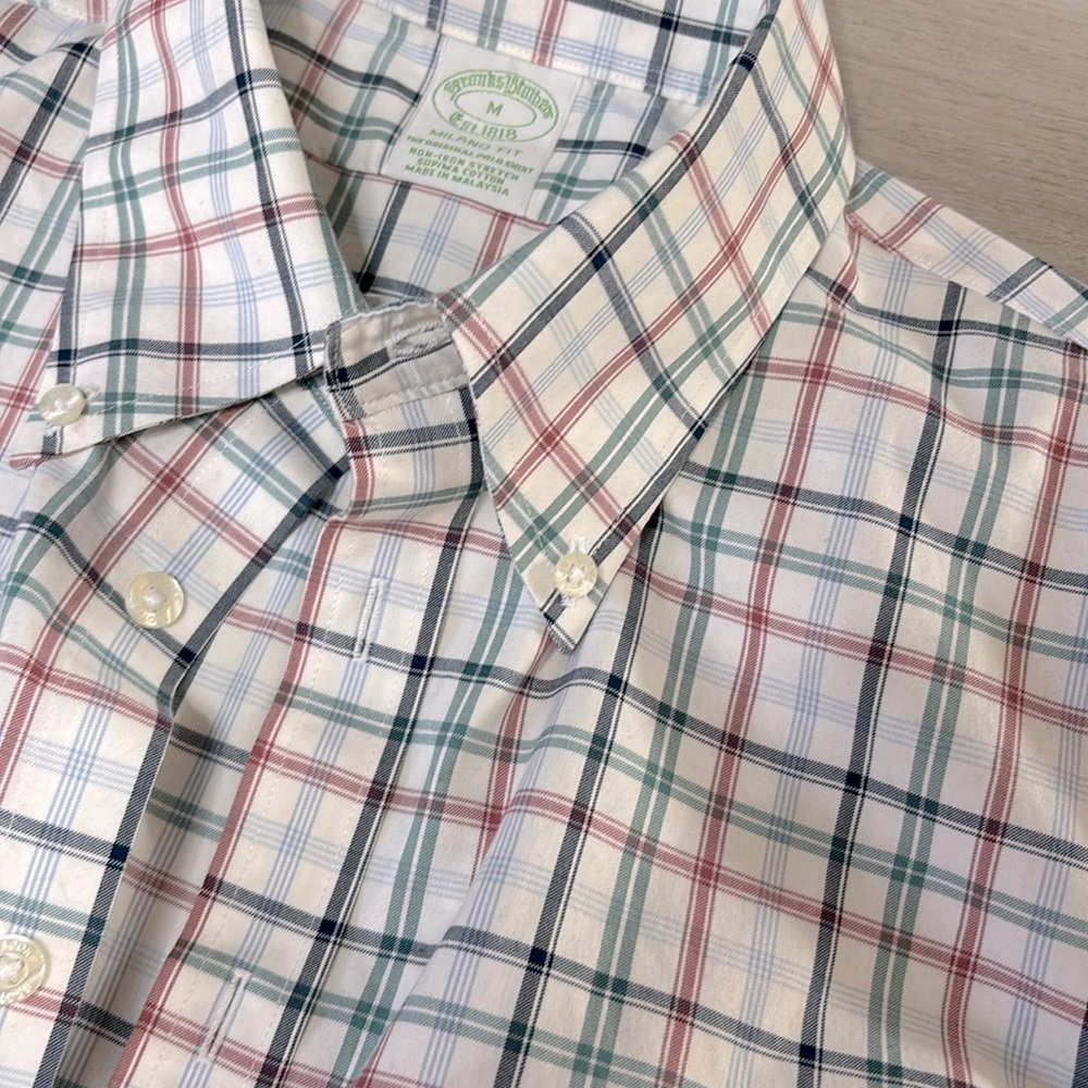 Like New! Brooks Brothers windowpane Reg Fit Dress Shirt Non-Iron Size Medium - Picture 3 of 7